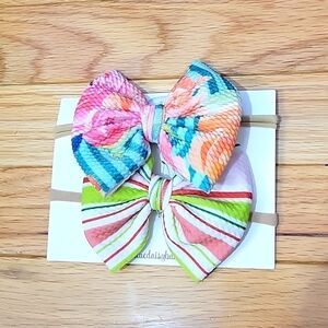 New Hair bows-lot of 2